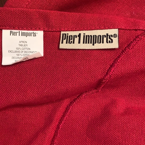 Pier One Holiday Apron -OS - Picture 6 of 8